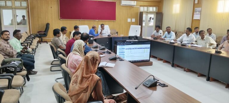 नगरीय निकाय एवं पंचायत के उपचुनाव के लिए किया गया रेंडमाइजेशन