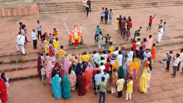 श्रद्धा भाव से बप्पा को दी भक्तों ने बिदाई,अनंत चतुर्दशी पर हुआ गणपति जी का विसर्जन