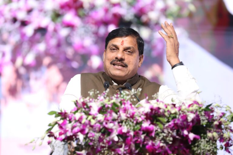 MP/GeetaUtsav: आध्यात्मिक एवं सांस्कृतिक धरोहर का उत्सव है “गीता उत्सव”,जीवन जीने की कला सिखाती है गीता: मुख्यमंत्री डॉ. यादव