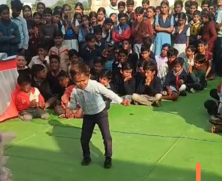 दिव्यांग छात्र का डांस देख अमिताभ बच्चन भी फैन हो जाए