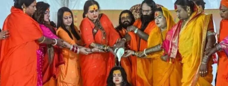 ममता कुलकर्णी : माया मिली ना राम,ममता कुलकर्णी और आचार्य महामंडलेश्वर लक्ष्मी नारायण त्रिपाठी किन्नर अखाड़े से निष्कासित