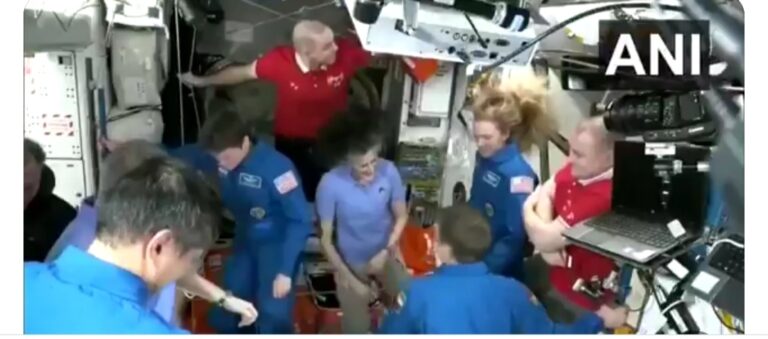 अंतर्राष्ट्रीय अंतरिक्ष स्टेशन पर 9 महीने से फंसे अंतरिक्ष यात्री बुच विल्मोर और सुनीता विलियम्स धरती पर वापस लौटेंगे।