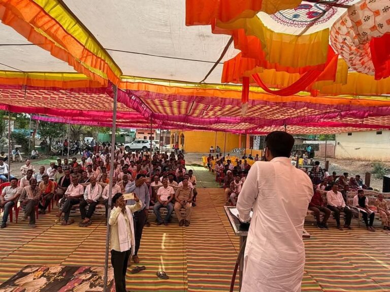 मुनाफा अब शरीर को खाने लगा है: अभिषेक भार्गव।