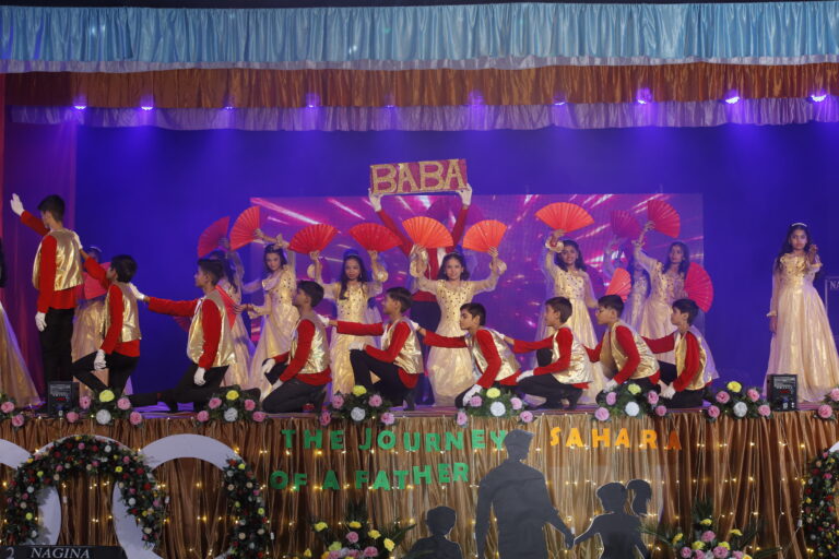 एमपी:क्राइस्ट कॉन्वेंट के वार्षिकोत्सव में गूंजा ‘पिता’ का सम्मान,,,                           जमाने भर के प्यार पर भारी होता हे पिता का प्यार –अभिषेक भार्गव