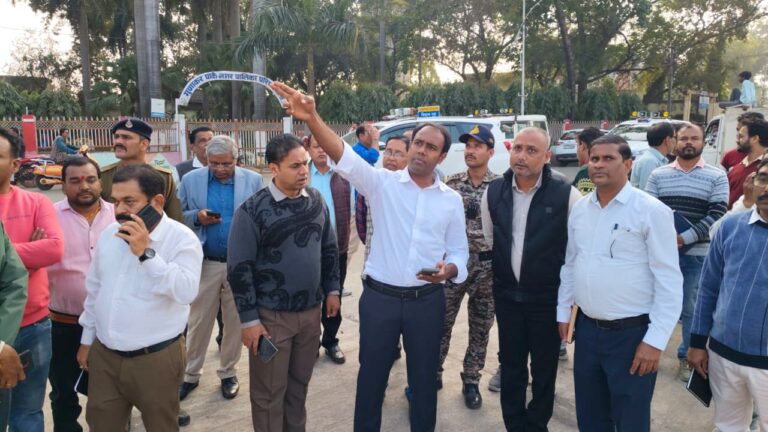 कलेक्टर का ‘पैदल भ्रमण’: प्रशासन में नई जान और जनता से सीधा संवाद