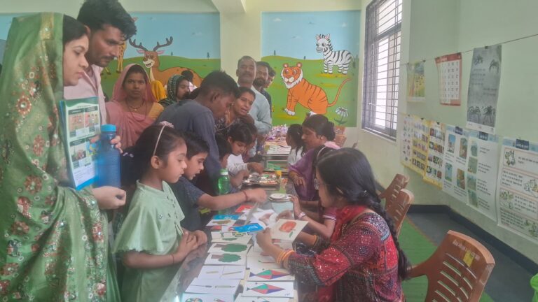 किताबों के बोझ से आजादी: सांदीपनि विद्यालय में ‘खेल-खेल’ में हुआ नन्हे मुन्नों का आंकलन