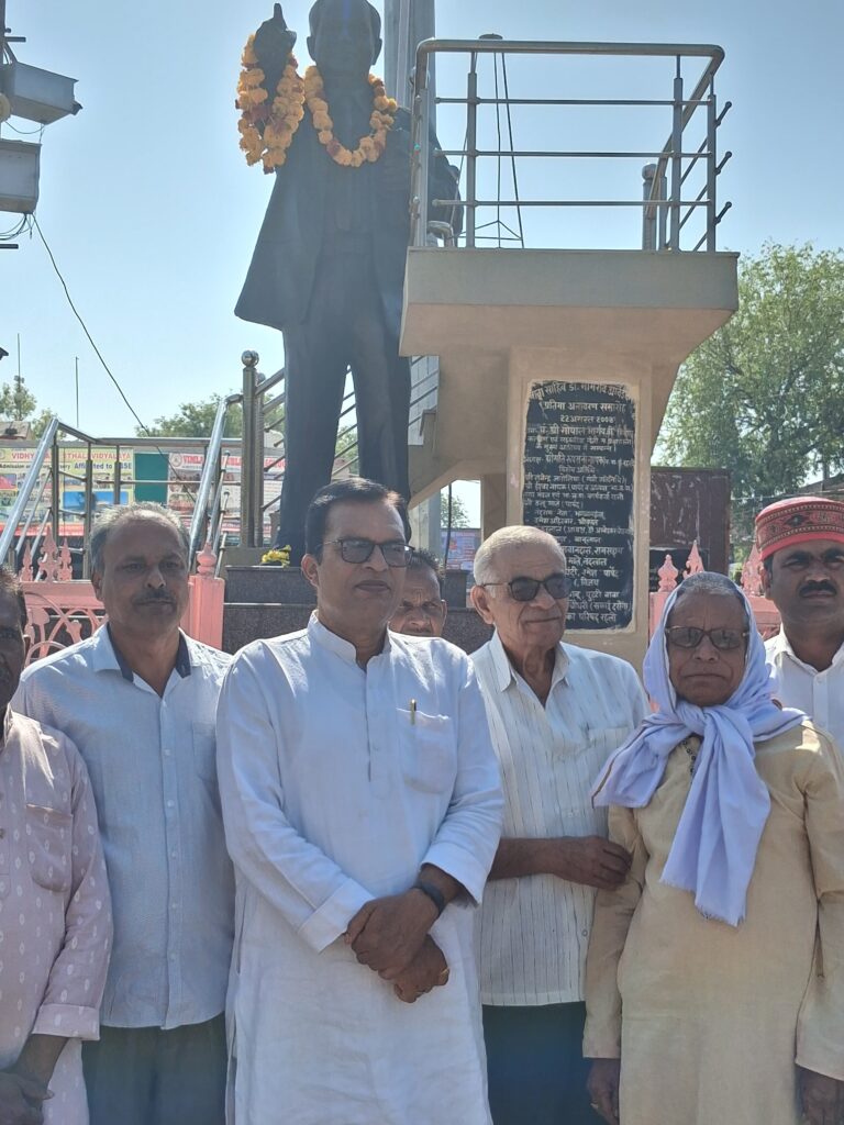 एमपी:कांग्रेसजनों ने बाबासाहेब की जयंती पर लिया समतामूलक भारत के निर्माण का संकल्प