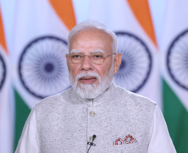 प्रधानमंत्री श्री नरेन्द्र मोदी ने पेरिस में अंतर्राष्ट्रीय अंतरिक्ष शिखर सम्मेलन को संबोधित किया